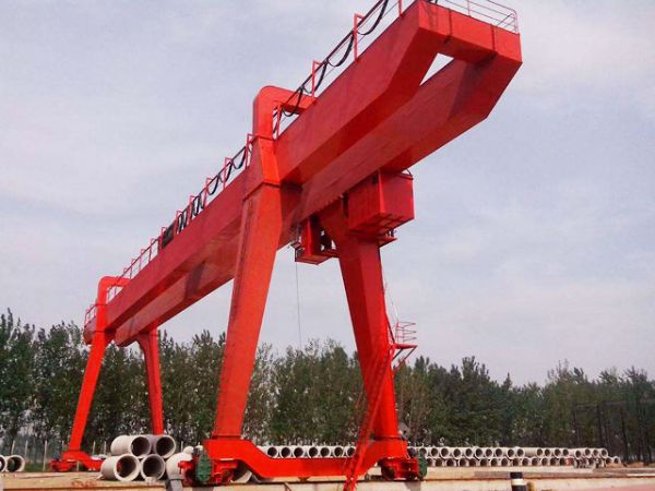 起重機(jī)的起重鏈在操作的時(shí)候要注意哪些方面？